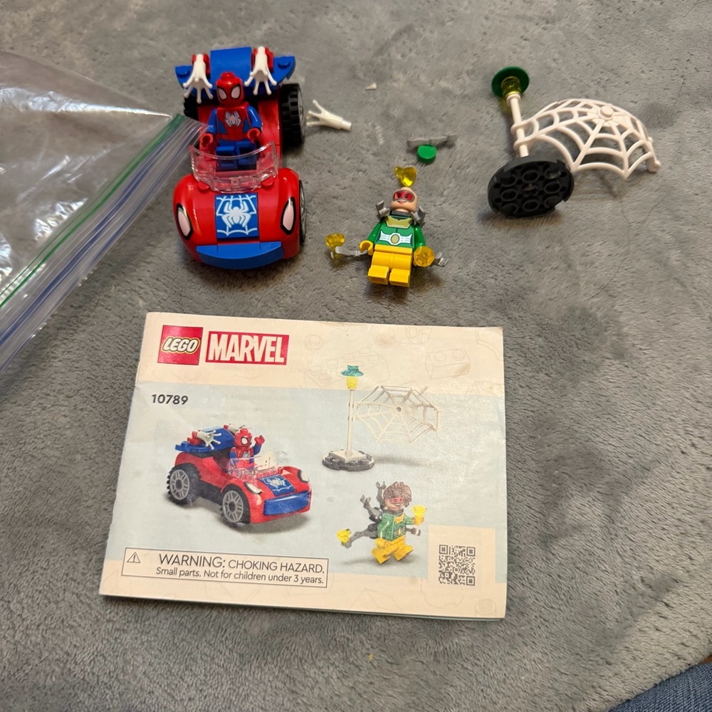 LEGO Marvel 10789 Spider-Man Car & Doc Ock Minifigures Incomplete w/